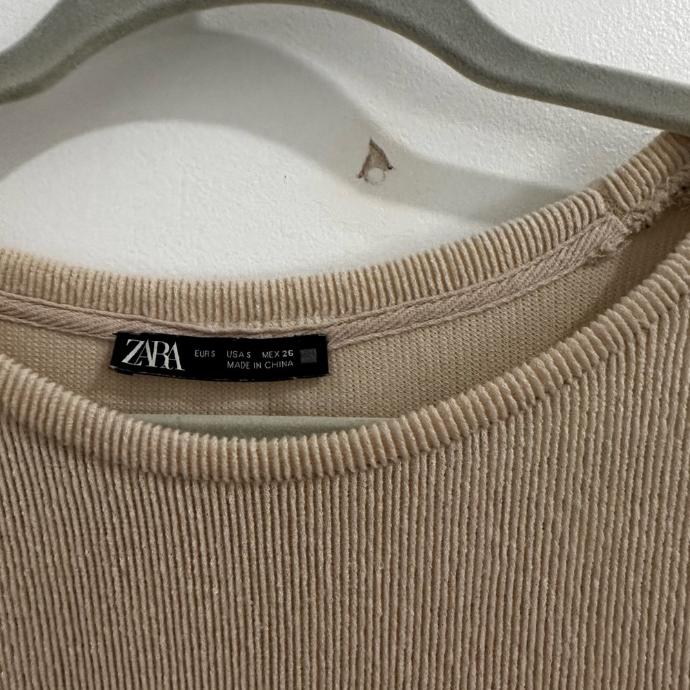 Zara Tan Ribbed Sweater - Picture 2 of 3